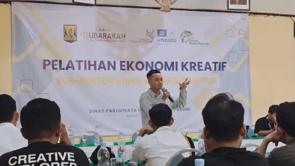 Dinas Pariwisata Kabupaten Sukabumi melatih 25 pelaku ekonomi kreatif untuk mendorong promosi wisata daerah | Foto : Dok. Dispar