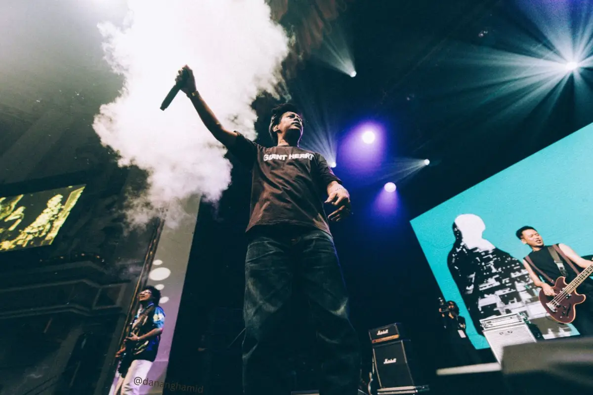 Ryan D’Masiv Itu Dulunya Rocker Cadas! Tapi, Koq Lagu-lagunya Banyak Galau?