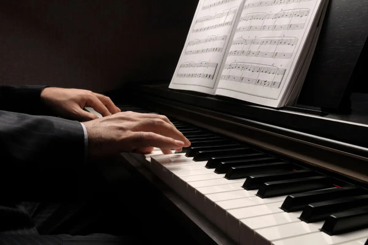 Hari ini, 8 November, dunia merayakan Hari Pianis Sedunia (World Pianist Day