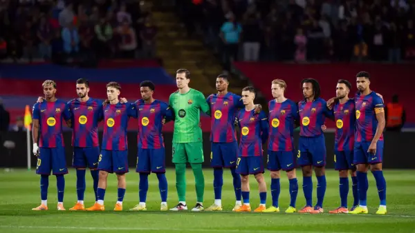 Para pemain Barcelona melakukan doa bersama jelang menghadap Elche pekan lalu (Sumber: web/fcbarcelona.com)