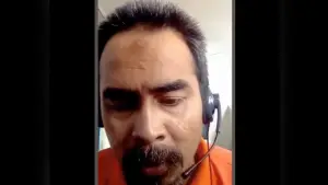 Yuride, Terdakwa ojol dalam kasus penyiraman air keras di Baros Kota Sukabumi. (Sumber: video tangkapan layar)