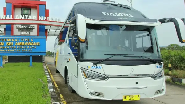 Bus DAMRI (Djawatan Angkoetan Motor Repoeblik Indonesia) | Foto : Dok. Perum Damri