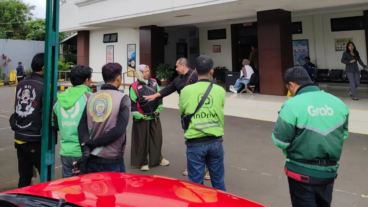 Komunitas Ojol Sukabumi Tuntut Keadilan untuk Yuri, Driver Online di Kasus Penyiram Air Keras
