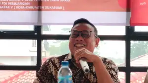 Anggota DPRD Jabar Muhammad Jaenudin saat kegiatan Pengawasan Penyelenggaraan Pemerintahan Tahun Anggaran 2025 yang digelar di Aula Oneesan, Desa Cibatu, Cisaat, Sukabumi, Senin (10/11/2025) | Foto : Tim Adc