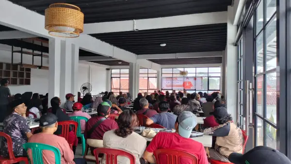 Peserta saat mengikuti kegiatan Pengawasan Penyelenggaraan Pemerintahan yang digelar oleh Anggota DPRD Provinsi Jawa Barat, Muhammad Jaenudin, pada Senin (10/11/2025) | Foto : Tim Adc