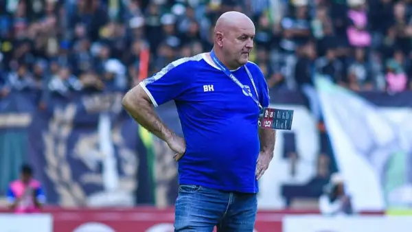 Bojan Hodak memantau pertandingan Persib di ajang BRI Super League musim 23/24 (Sumber: Instagram/@bojanhodakluka)