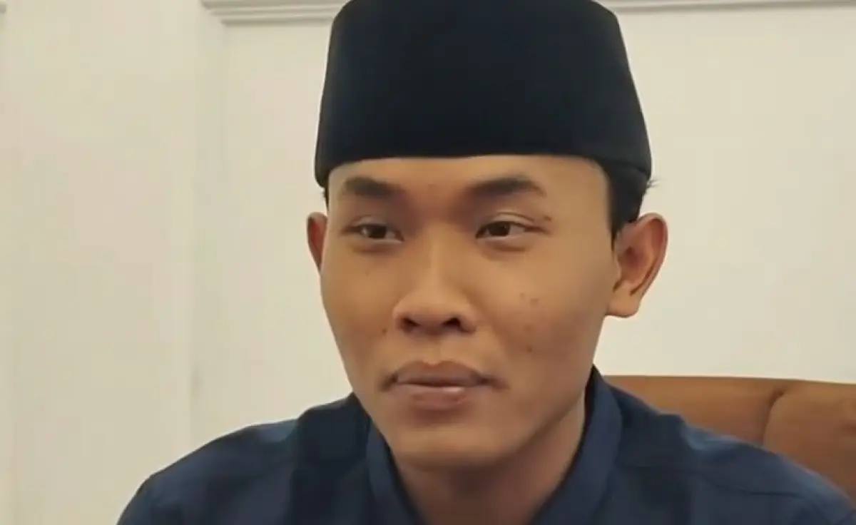 Gus Elham Yahya Minta Maaf Usai Video Cium Anak-anak Saat Dakwah Viral