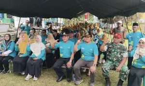 Sekretaris Dinas Kesehatan Kabupaten Sukabumi, Masykur Alawi (tengah). (Sumber Foto: Istimewa)