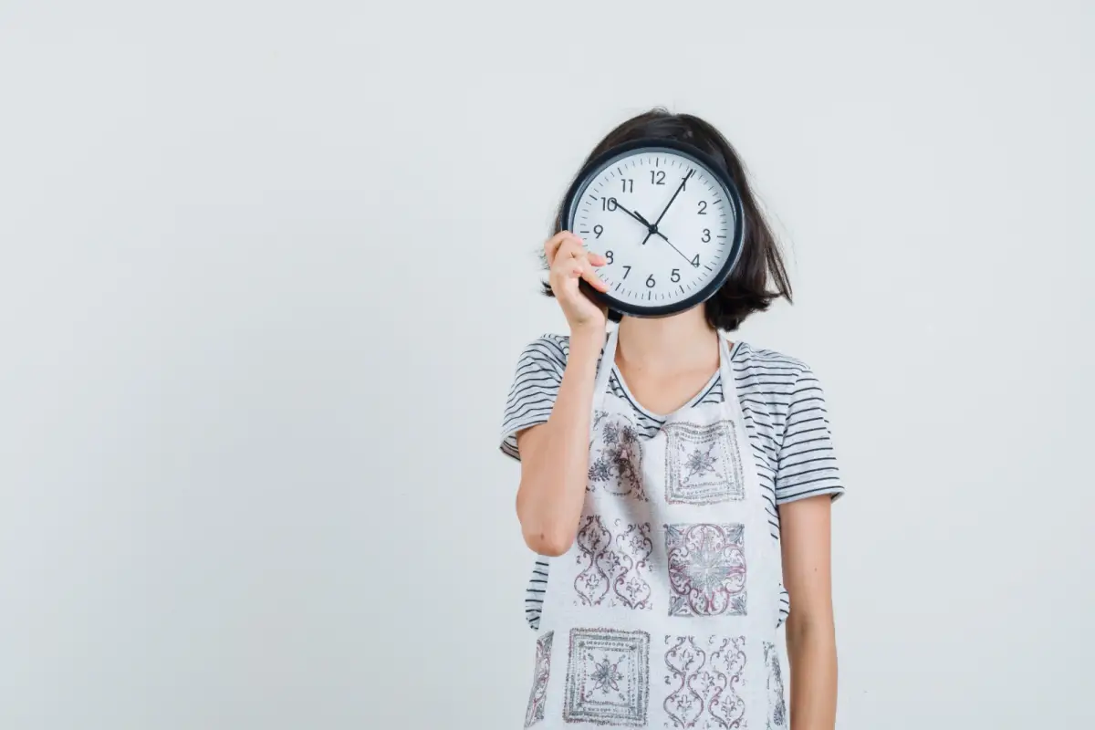 Senin Terasa Lama, Jumat Cepat Berlalu? Ini Penjelasan Psikologi Persepsi Waktu