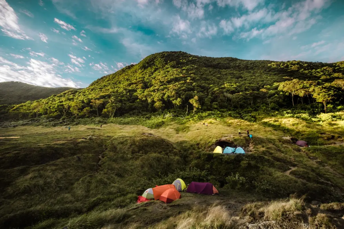 Air dan Ancaman di Kaki Gede & Konflik Panas Bumi, Ruang Hidup dan Peran Krusial Gunung
