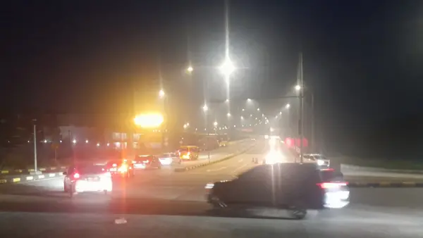 Kondisi arus lalulintas di exit tol bocimi Parungkuda, Kabupaten Sukabumi | Foto : Ibnu Sanubari