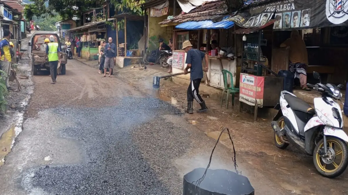 Pekerjaan Pemeliharaan Ruas Jalan Pajagan-Cikiray Cikidang Dimonitor Ketat PU Sukabumi