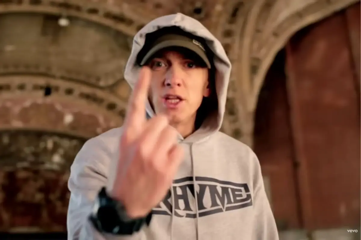 Ketika Eminem Menunjukkan Kekuatan Freestyle Liriknya di Shady Cypher Bukti Raja rap