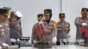 Pemusnahan knalpot brong oleh Polres Sukabumi Kota. Senin (17/11/2025). (Sumber: SU/Turangga Anom)