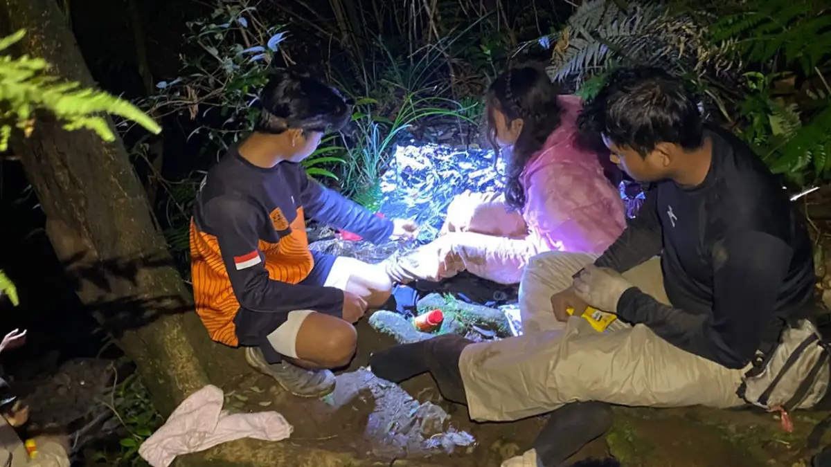 Pendaki Perempuan Cedera di Gunung Salak, Dievakuasi dari Pos 5 Cimelati