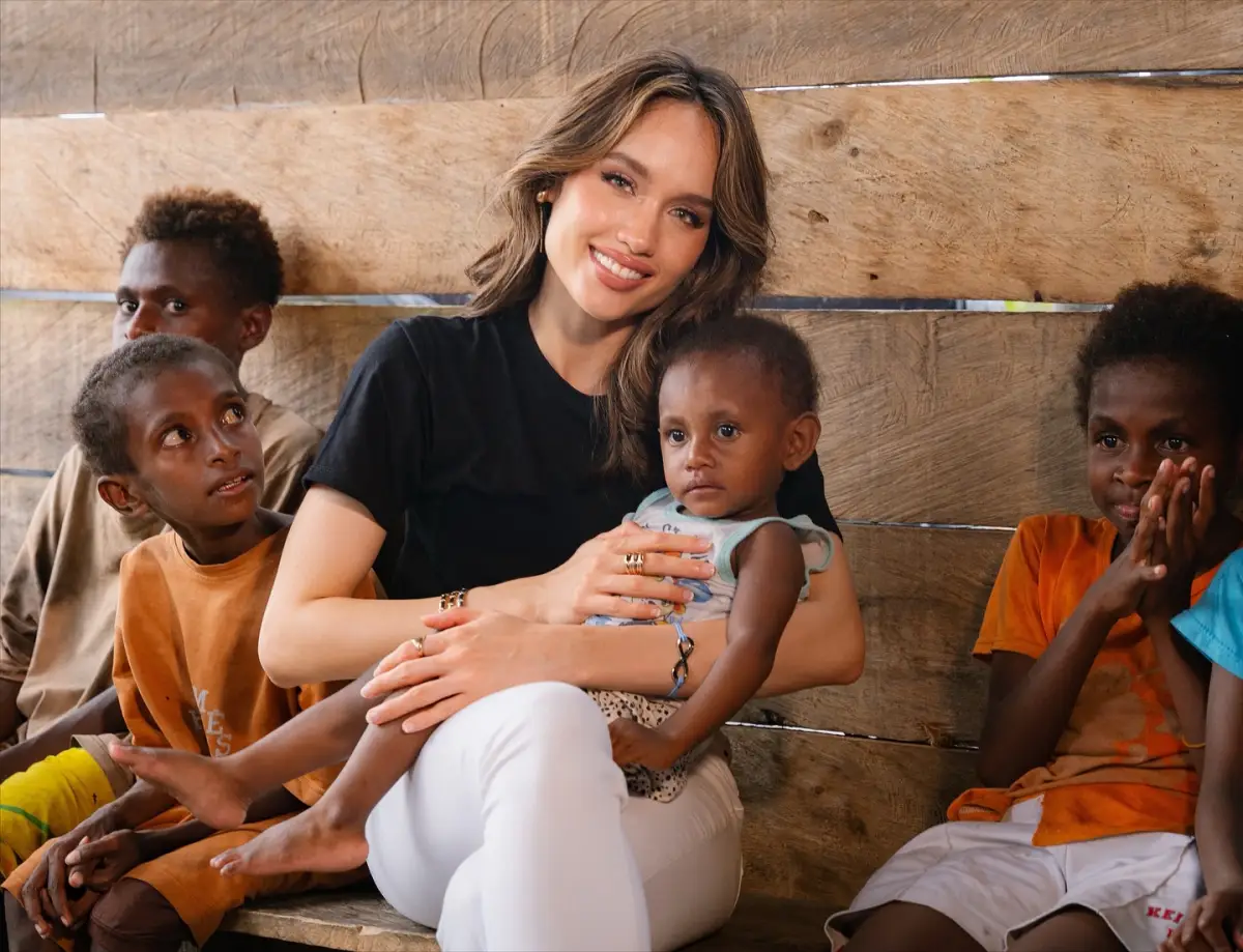 Misi Gizi dan Anti Kekerasan Cinta Laura (CLK) di Papua Jelang Hari Anak Sedunia