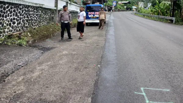 Lokasi kecelakaan truk box tabrak motor di Bojongkokosan Kabupaten Sukabumi | Foto : Dok. Satlantas