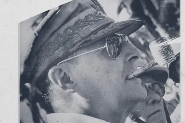 Hanya sedikit yang berhasil merangkum esensi harapan tersebut menjadi sebuah panduan hidup yang sekuat dan sedalam doa yang ditulis oleh Jenderal Douglas MacArthur, seorang tokoh militer legendaris Amerika (Sumber:youtube)