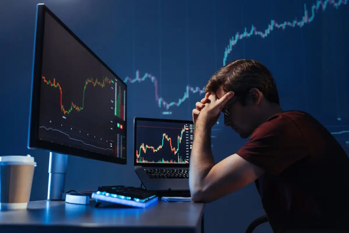 Yurisdiksi Lintas Batas: Kejahatan melalui mixer melibatkan banyak negara, menuntut kerja sama intelijen keuangan internasional yang erat. (foto ilustrasi: Canva)