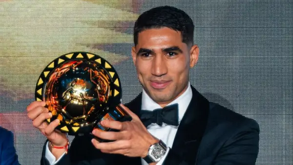 Achraf Hakimi memenangkan gelar pemain terbaik Afrika 2025. Ia Mengalahkan M. Salah dan Oshimen (Sumber: Instagram/@achrafhakimi)