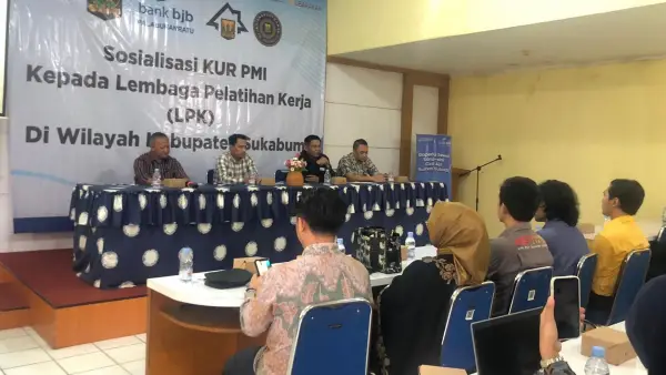 Disnakertrans Kabupaten Sukabumi saat mensosialisasikan KUR PMI kepada LPK. (Sumber Foto: SU/Turangga Anom)