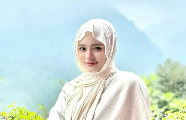 Inara Rusli Minta Maaf ke Manajemen Usai Dilaporkan atas Dugaan Perselingkuhan (Sumber : Instagram/@mommy_starla)