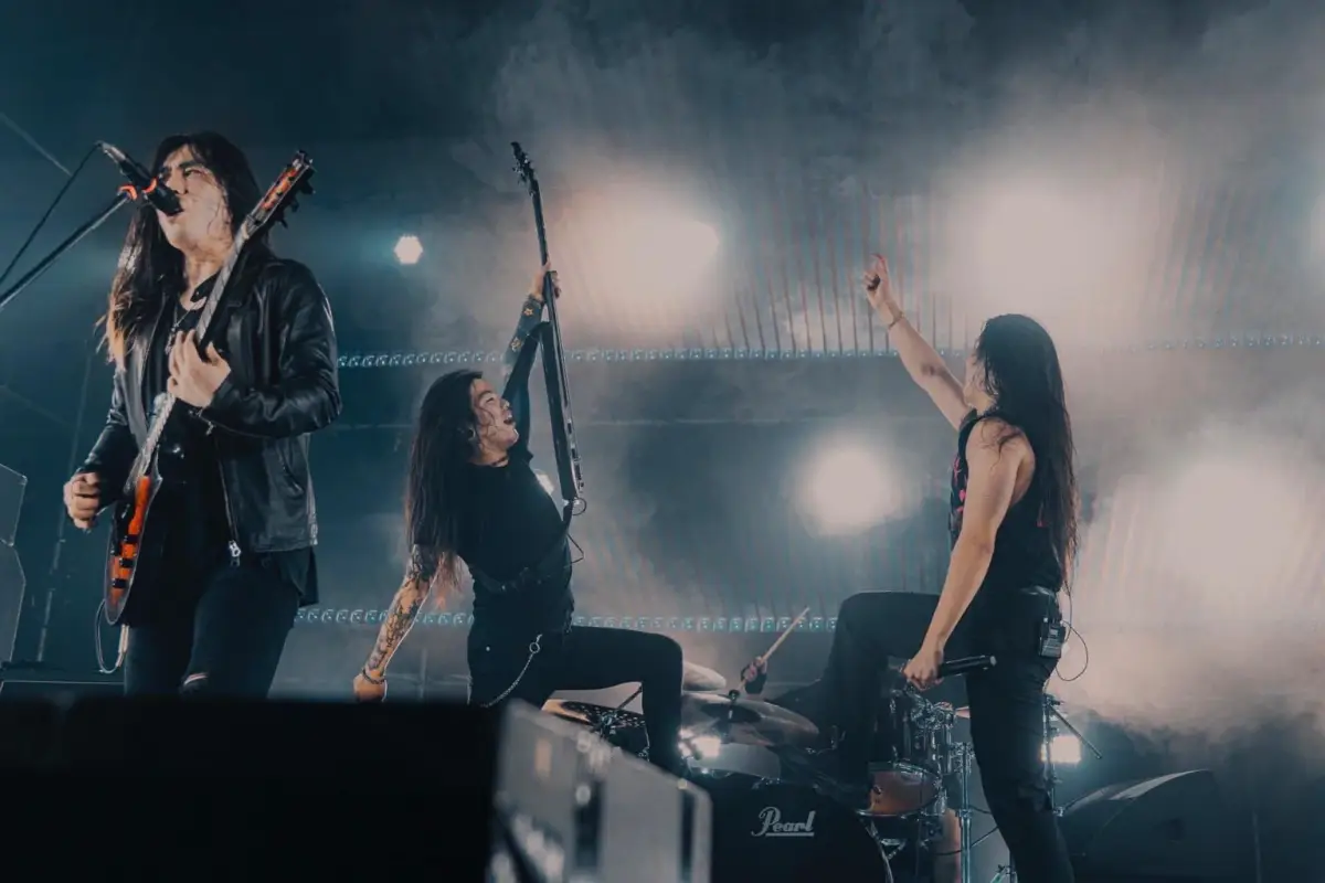 Tokyo's finest chaos. Metalcore dengan breakdown dan jiwa samurai.