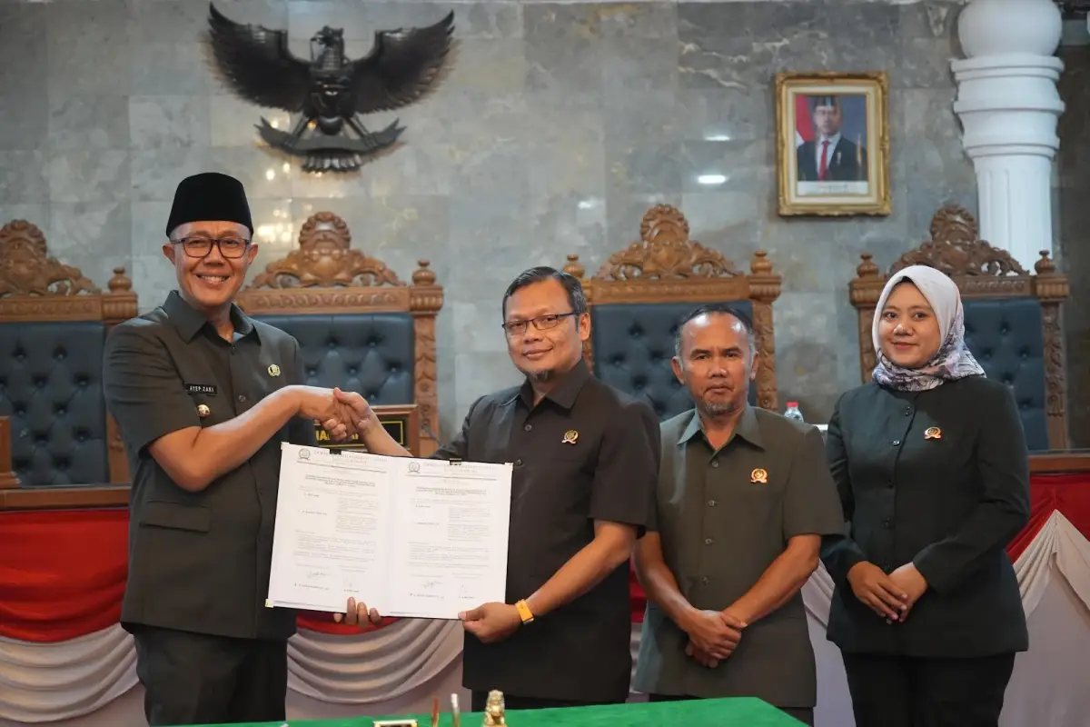 Paripurna DPRD Kota Sukabumi Bahas Penjelasan Wali Kota Soal RAPBD 2026