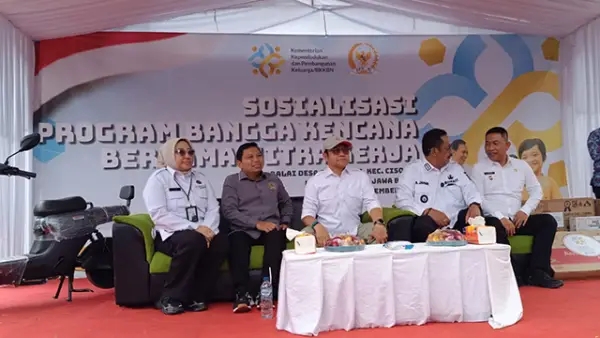 Anggota Komisi IX DPR RI Fraksi PKB, Zainul saat mendampingi Menko PMRI, A Muhaimin Iskandar di Sukabumi. Kamis (27/11/2025).