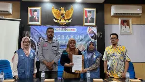 Tim PKM UMMI dirikan Pos Bantuan Hukum (Posbakum) di Desa Jambenenggang, Kecamatan Kebonpedes, Kabupaten Sukabumi | Foto : Tim PKM UMMI