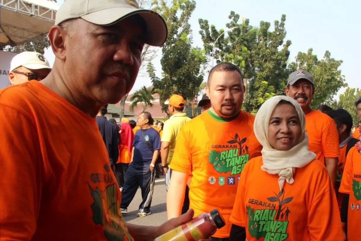 Sari Indriati dalam sebuah gerakan melawan deforestasi, pembebasan Riau dari Asap Kebakaran Lahan dan hutan (Foto:Istimewa)