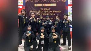 Atlet pencak silat Nusa Putra University (NPU) berhasil meraih Juara 1 dan Juara 2 kategori Tanding Dewasa di Pusaka Pakuan Championship 2025. (Sumber Foto: Istimewa)