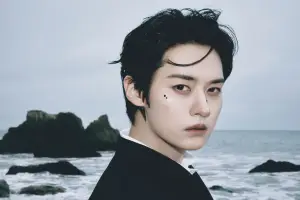 Lee Know Stray Kids Didiagnosis Cedera Pergelangan Kaki Usai Tampil di MAMA 2025 (Sumber : X/@soompi)