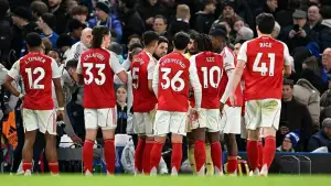 Para pemain Arsenal diberi arahan oleh Mikel Arteta saat pertandingan menghadapi Chelsea pekan lalu. (Sumber: Web/arsenal.com)