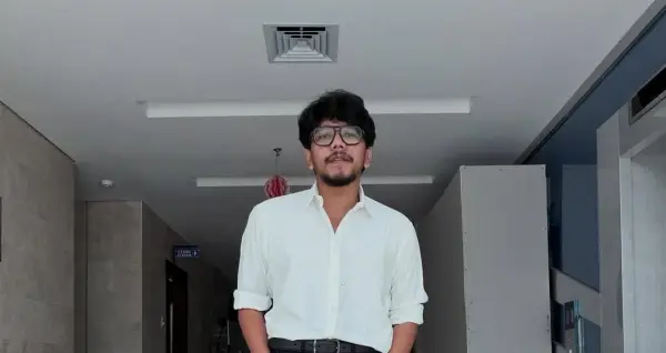 Dalam 24 Jam, Donasi Ferry Irwandi untuk Korban Banjir Sumatra Tembus Rp10 Miliar (Sumber : Instagram/@irwandiferry)