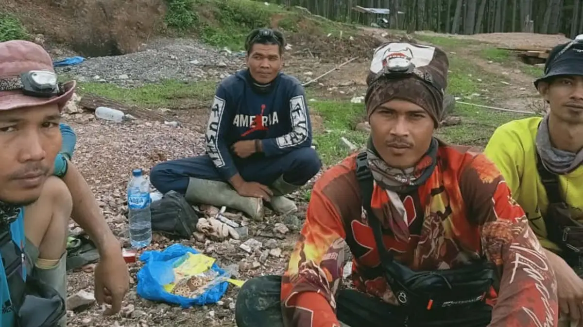 Banyak Akses Terputus, Kondisi Terkini 8 Warga Sukabumi Terjebak Bencana Sumatera