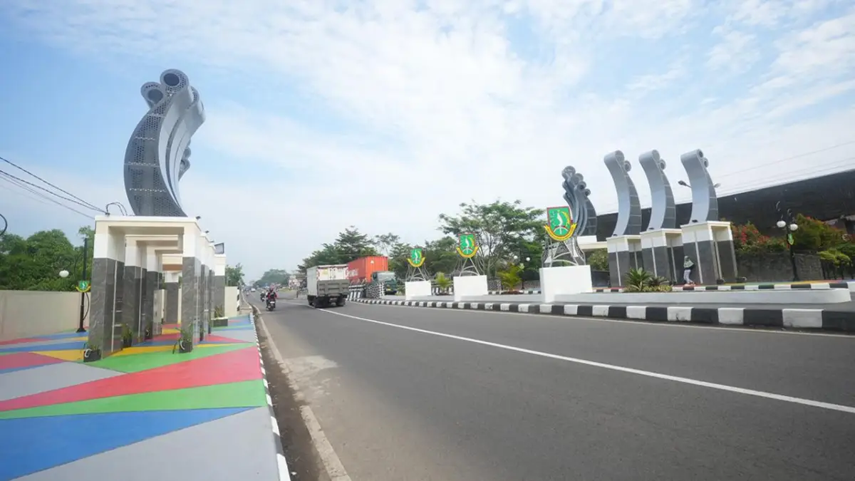 Dirancang Era Achmad Fahmi, Tugu Batas Kota Sukabumi Pakujajar Diwujudkan Ayep Zaki