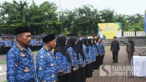 Prosesi pelantikan PPPK KAbupaten Sukabumi oleh Bupati di Lapang Cangehgar, Palabuhanratu, Sukabumi pada Kamis (4/12/2025). (Sumber: SU/Ilyas Supendi)