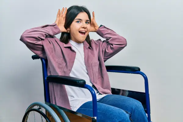 Ilustrasi Mengenal 8 Jenis Disabilitas dan Pentingnya Lingkungan Inklusif (Sumber: Freepik/@Krakenimages.com)