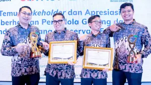 PLN IP UBP JPR raih penghargaan Kategori Manajemen Energi di Bangunan Gedung serta Kategori Inovasi Khusus, Apresiasi Efisiensi Energi Nasional (PEEN) Tahun 2025 (Sumber: PLN IP UBP JPR)