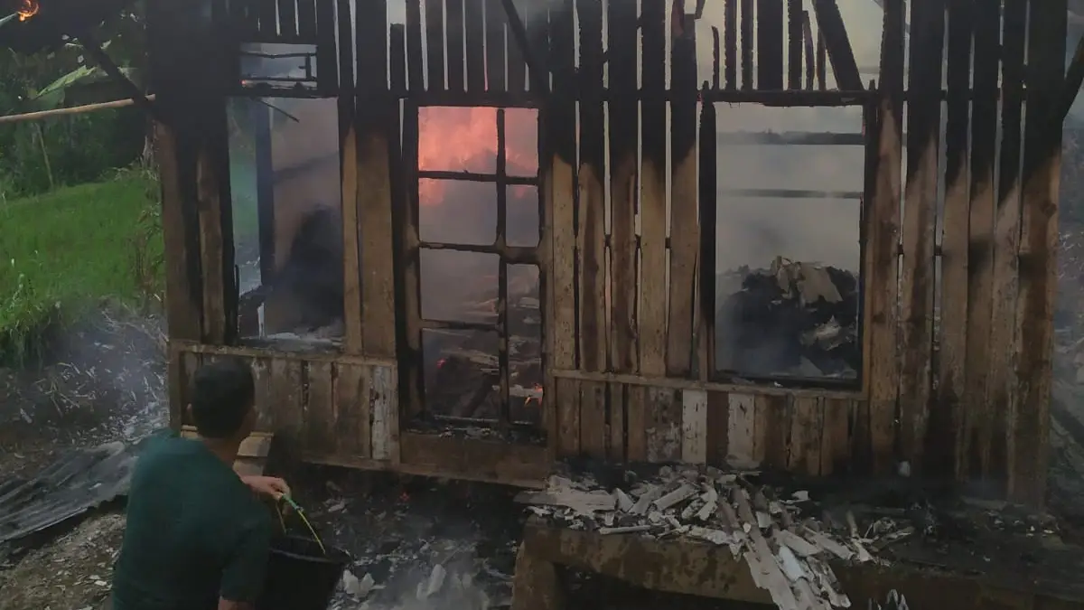Ditinggal ke Kebun, Rumah Warga Sirnasari Pabuaran Hangus Terbakar