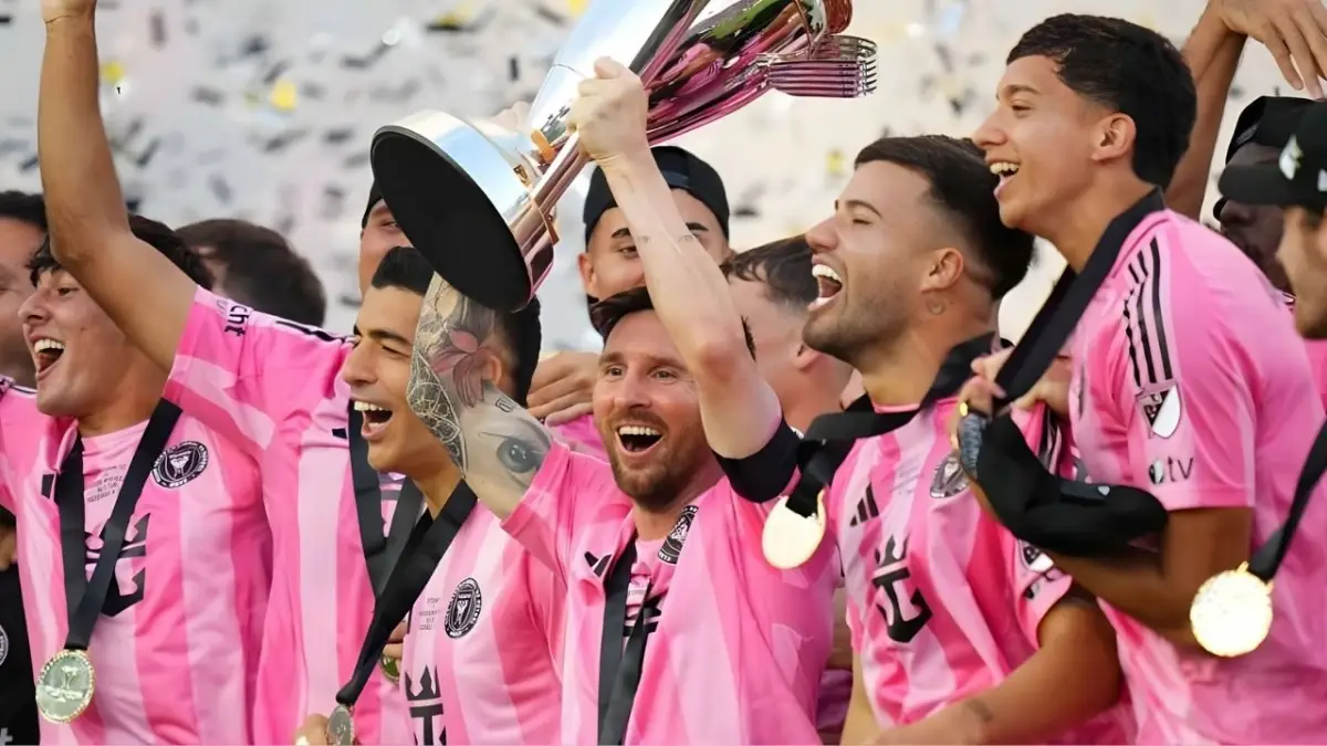 Lionel Messi Pimpin Inter Miami Kalahkan Vancouver Whitecaps 3-1 di Final Piala MLS 2025