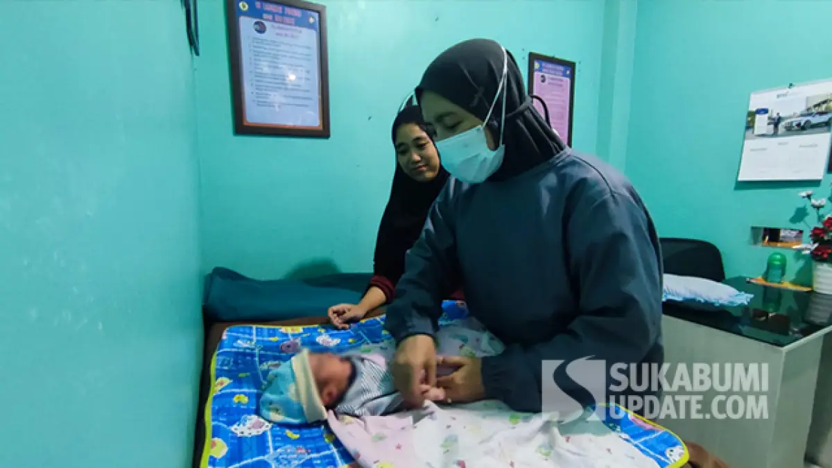Malam Sunyi Terbungkus Kain Biru, Kisah Bayi Laki-Laki 2,4 Kg di Benda Cicurug Sukabumi