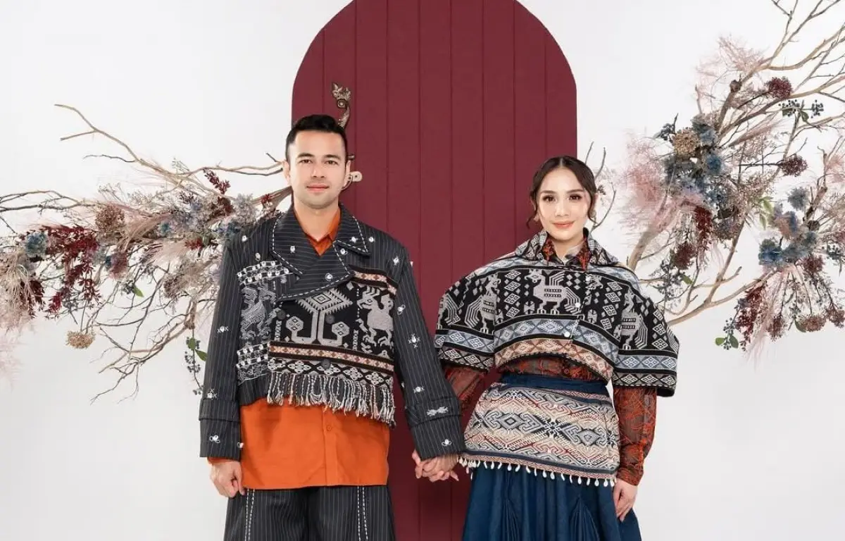 Raffi Ahmad dan Nagita Slavina Donasi Rp. 15 M untuk Korban Banjir Sumatera