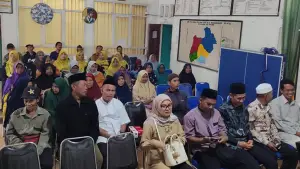 Dokumentasi saat calon kepala desa berkumpul di kantor Desa Mangunjaya, Kecamatan Waluran, Kabupaten Sukabumi, untuk mengikuti tahapan PAW. | Foto: Istimewa