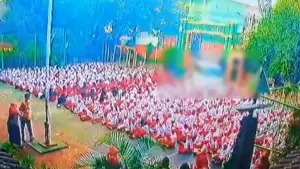 Rekaman cctv insiden mobil MBG tabrak guru dan pelajar SDN Kalibaru 01 Jakarta Utara (Sumber: cctv)