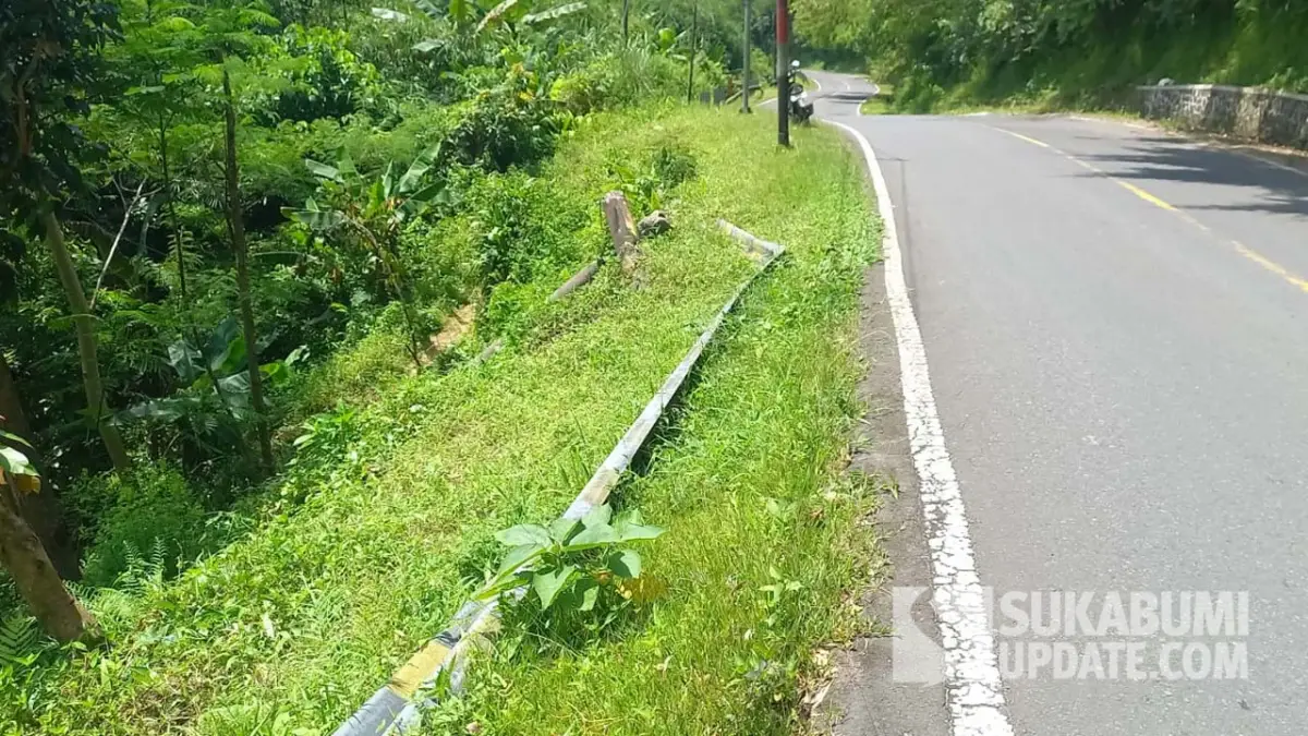 Pagar Pembatas di Jalanan Menurun Cibitung Sukabumi Hilang, Warga Khawatir Keselamatan Pengendara
