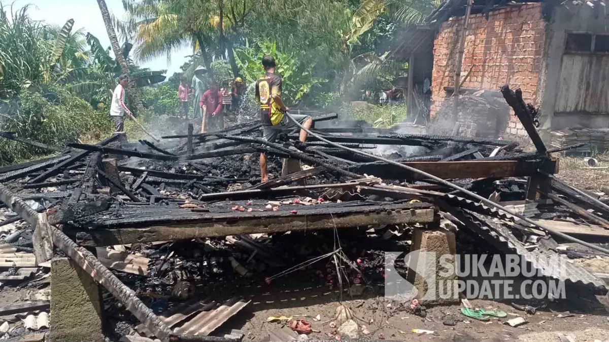 Rumah Panggung Ludes Terbakar, Satu Keluarga di Ciemas Kehilangan Tempat Tinggal