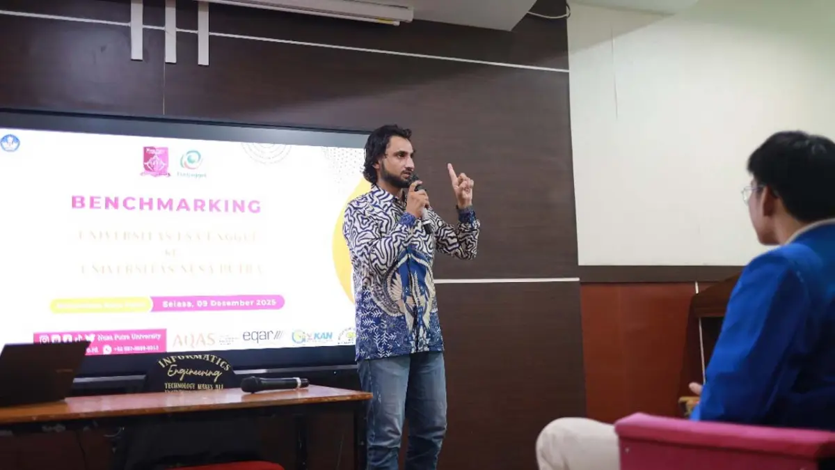 Benchmarking Fasilkom Esa Unggul ke Prodi Teknik Informatika Nusa Putra University