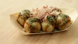 Resep Takoyaki, Makanan Khas Jepang yang Renyah di Luar Lumer di Dalam (Sumber : Youtube | Devina Hermawan)